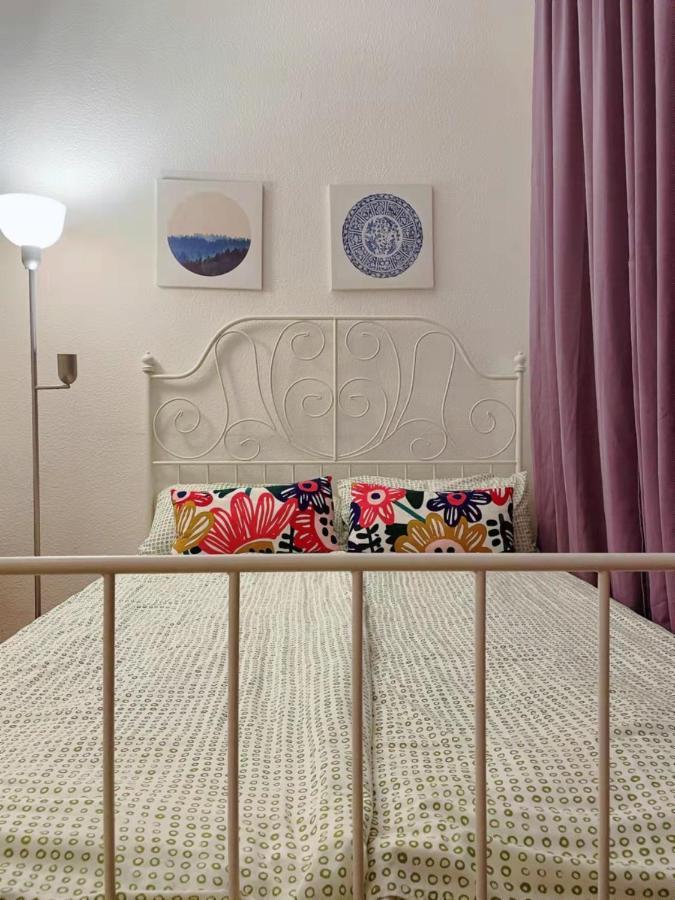 Familienfreundliches Apartment Im Zentrum Fuer Geschaeftsreisen Und Privat Dresda Esterno foto