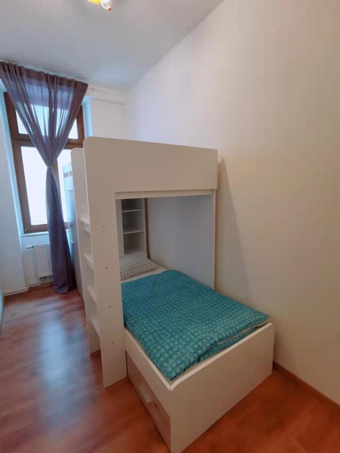 Familienfreundliches Apartment Im Zentrum Fuer Geschaeftsreisen Und Privat Dresda Esterno foto